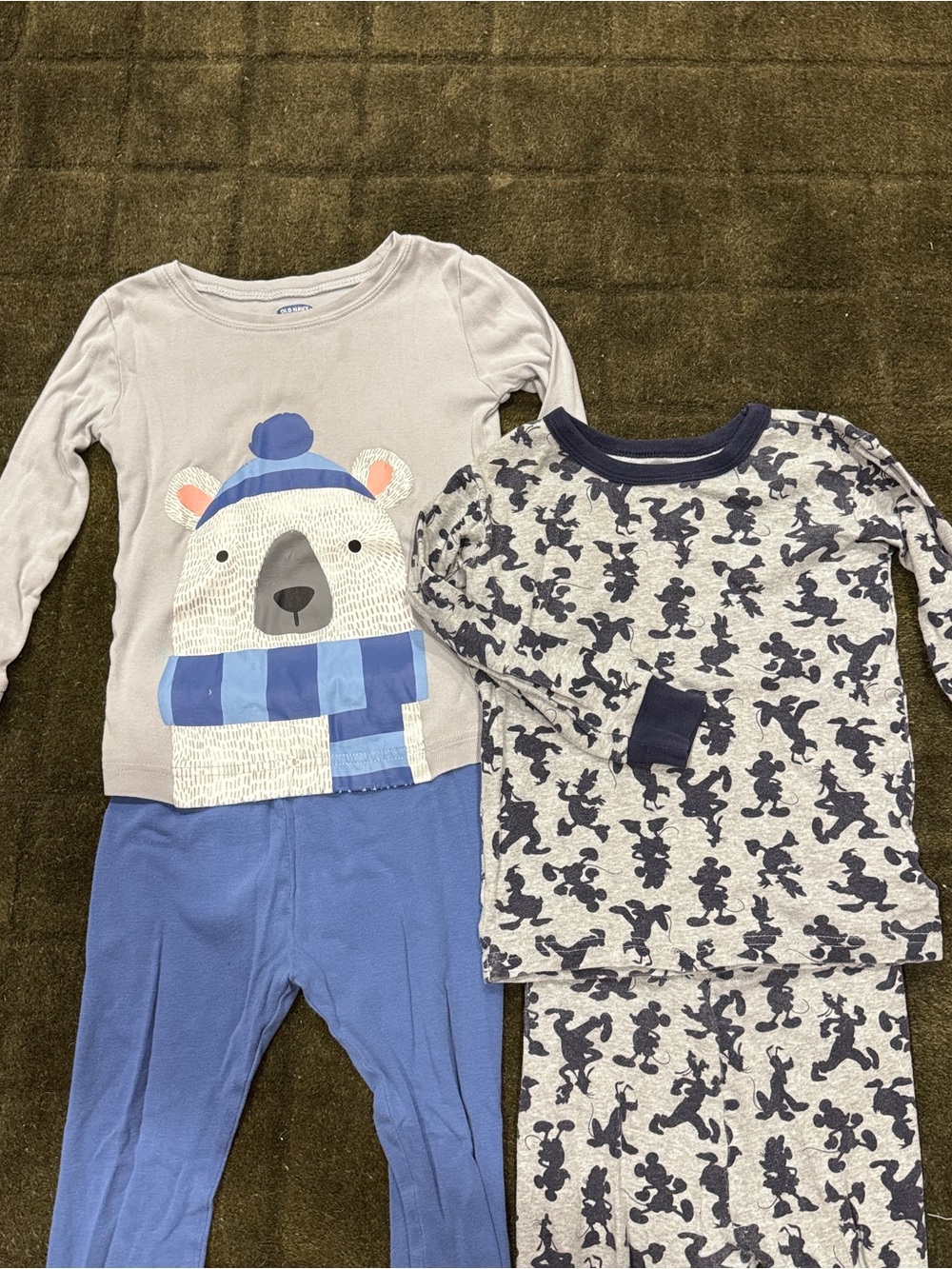 Old Navy/GAP - set of 2 - Two-Piece Kids Pajama Set - Size 4T
